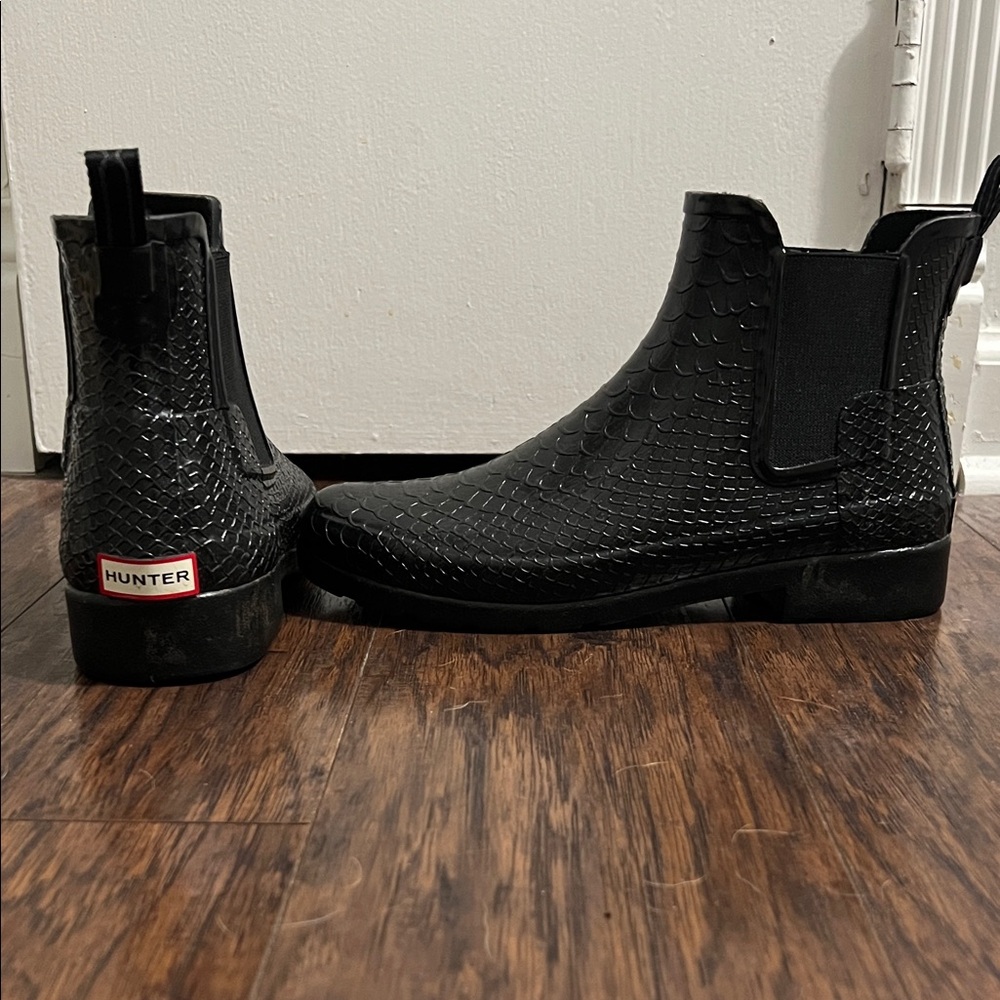Hunter Black Women’s US 8 Chelsea Boots